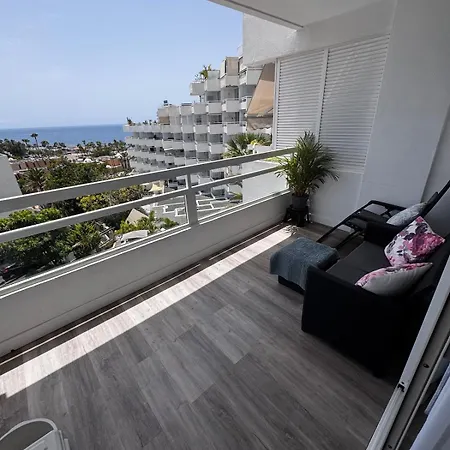 Apartment Ocean View With Pool In Americas Next To Bus Station Costa Adeje (Tenerife)